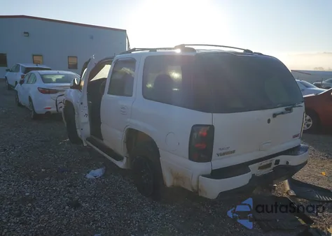 2004 GMC Yukon Denali z USA, uszkodzony, nr VIN 1GKEK63U44J280415